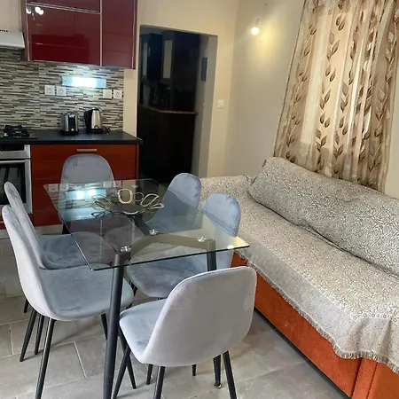 Sappir House Pigadhákia